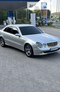 Седан Mercedes-Benz E-Class 2002 в Могилів-Подільському