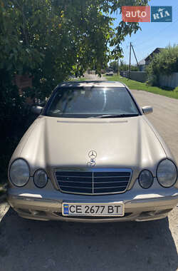 Седан Mercedes-Benz E-Class 2000 в 