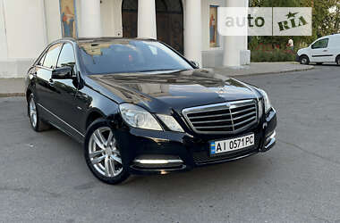 Седан Mercedes-Benz E-Class 2011 в Полтаві