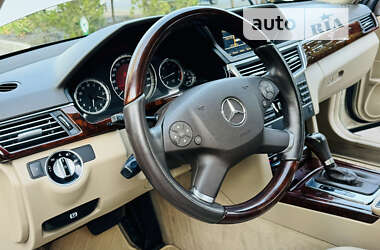 Седан Mercedes-Benz E-Class 2011 в Одессе