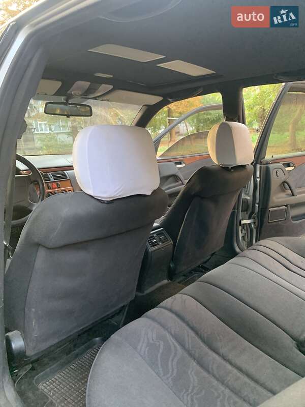 Седан Mercedes-Benz E-Class 1997 в Сумах