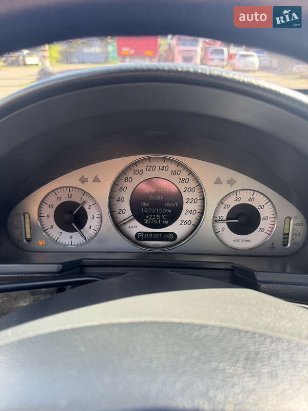 Седан Mercedes-Benz E-Class 2002 в Одесі