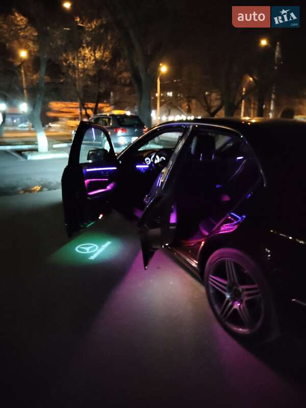 Седан Mercedes-Benz E-Class 2011 в Одесі