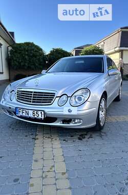 Седан Mercedes-Benz E-Class 2006 в Тульчині