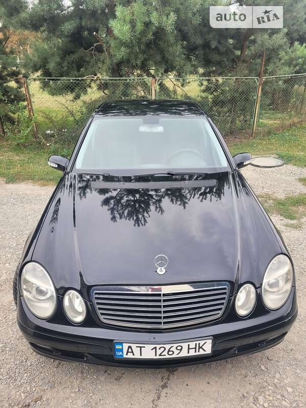 Седан Mercedes-Benz E-Class 2003 в 