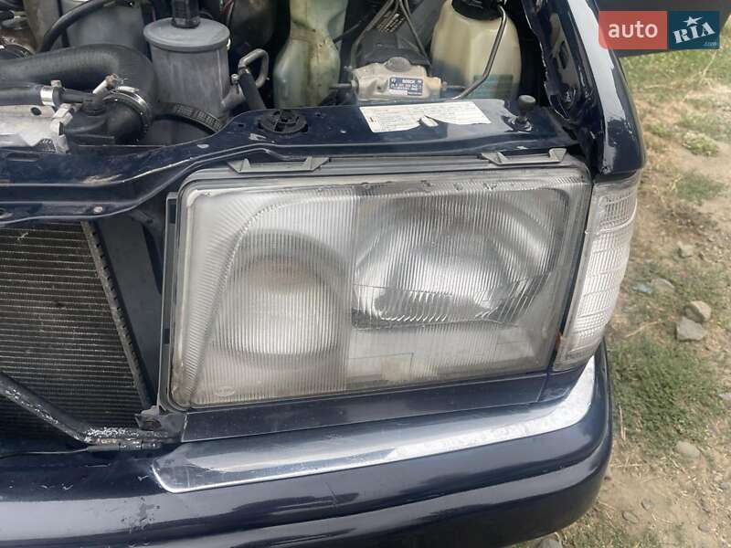 Універсал Mercedes-Benz E-Class 1994 в Чернівцях