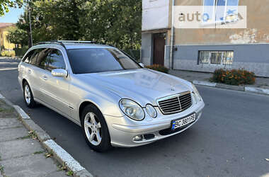 Универсал Mercedes-Benz E-Class 2005 в 