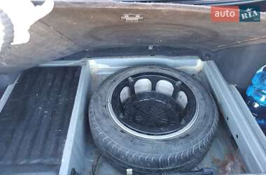 Седан Mercedes-Benz E-Class 2000 в 