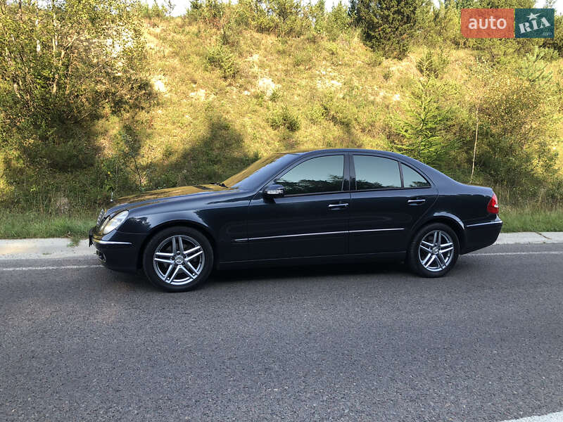 Седан Mercedes-Benz E-Class 2006 в Самборе