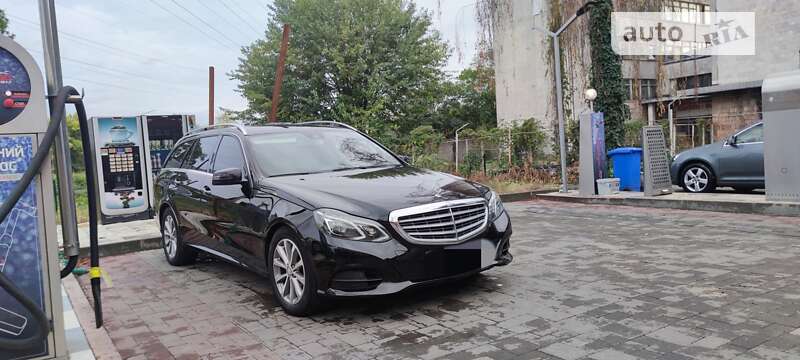 Универсал Mercedes-Benz E-Class 2014 в Ужгороде