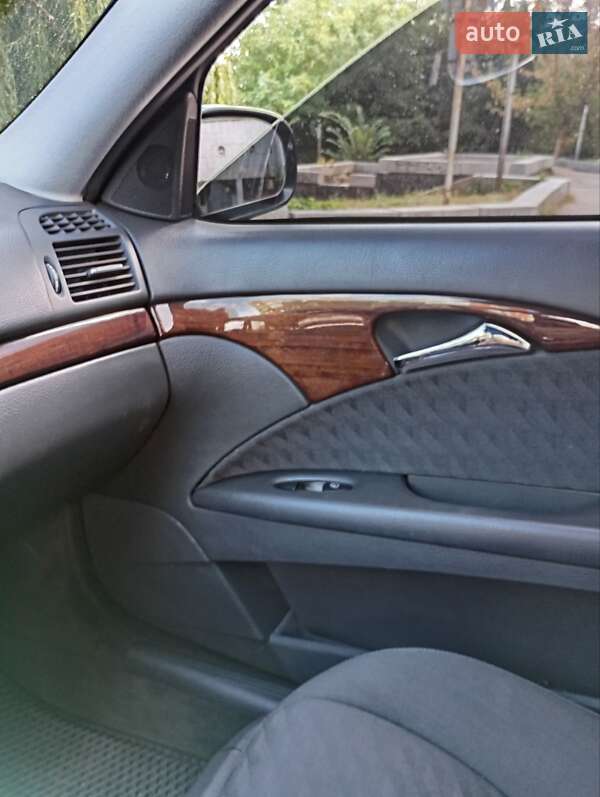 Универсал Mercedes-Benz E-Class 2004 в Чернигове