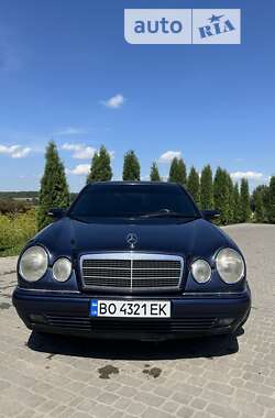 Седан Mercedes-Benz E-Class 1997 в Бучаче