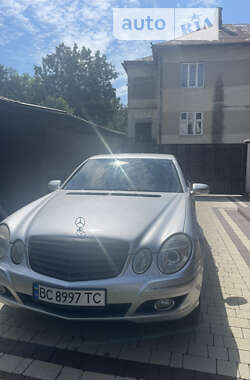 Седан Mercedes-Benz E-Class 2006 в Дрогобыче