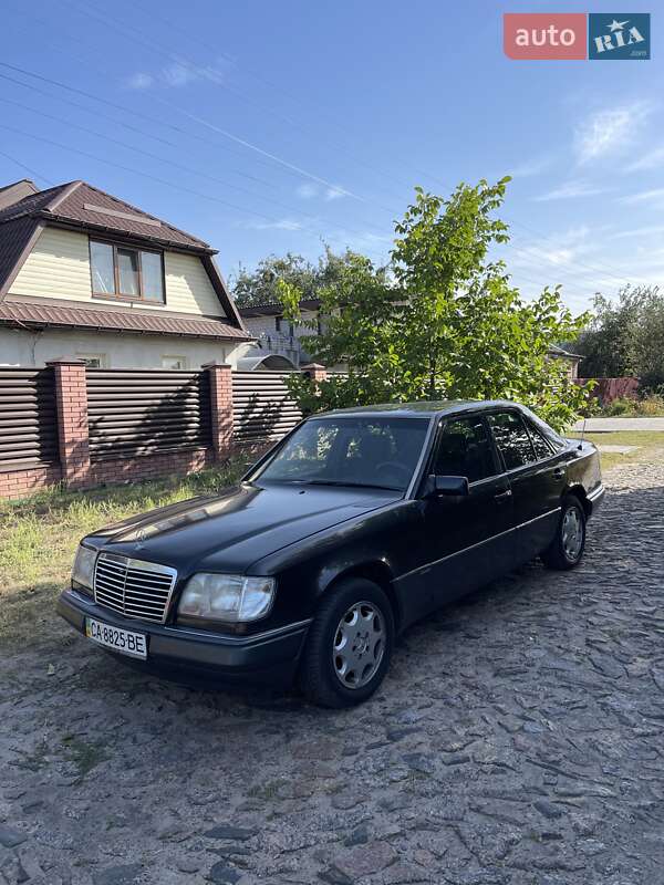 Mercedes-Benz E-Class 1994
