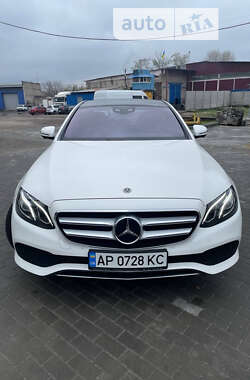 Седан Mercedes-Benz E-Class 2017 в Киеве