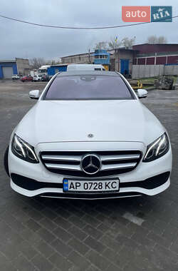 Седан Mercedes-Benz E-Class 2017 в Киеве