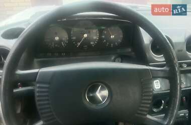 Седан Mercedes-Benz E-Class 1979 в 