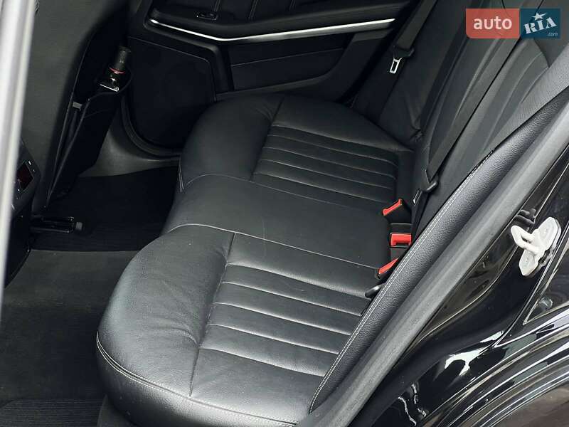 Седан Mercedes-Benz E-Class 2013 в Львові
