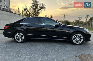 Седан Mercedes-Benz E-Class 2012 в Львові