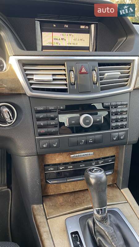 Седан Mercedes-Benz E-Class 2010 в Запоріжжі фото 8 Седан Mercedes-Benz E-Class 2010 в Запоріжжі