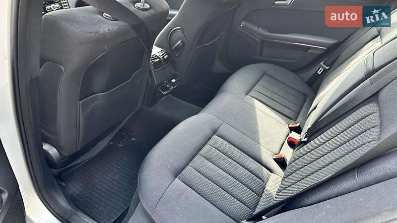 Универсал Mercedes-Benz E-Class 2011 в Киеве
