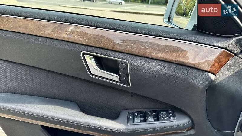 Универсал Mercedes-Benz E-Class 2011 в Киеве