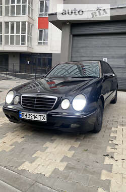 Седан Mercedes-Benz E-Class 2000 в Одессе