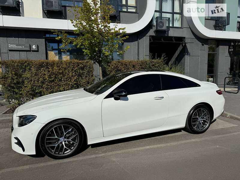Купе Mercedes-Benz E-Class 2019 в Києві фото 9 Купе Mercedes-Benz E-Class 2019 в Києві