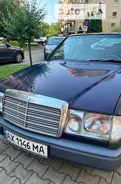 Седан Mercedes-Benz E-Class 1987 в Львове