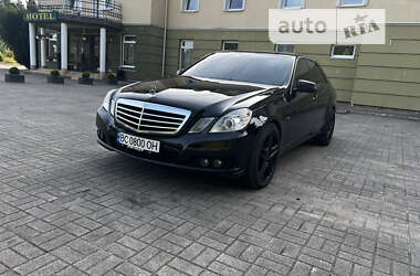 Седан Mercedes-Benz E-Class 2011 в Судовій Вишні