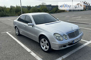 Седан Mercedes-Benz E-Class 2002 в Чернівцях