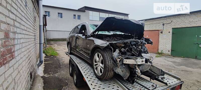 Универсал Mercedes-Benz E-Class 2011 в Луцке фото 5 Универсал Mercedes-Benz E-Class 2011 в Луцке