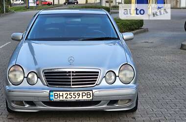 Седан Mercedes-Benz E-Class 2001 в Одессе