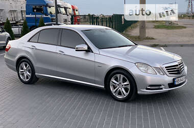 Седан Mercedes-Benz E-Class 2011 в Виннице