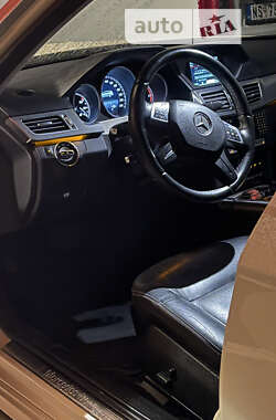 Универсал Mercedes-Benz E-Class 2013 в Черновцах