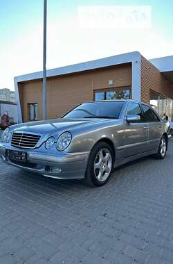 Седан Mercedes-Benz E-Class 2001 в Одесі