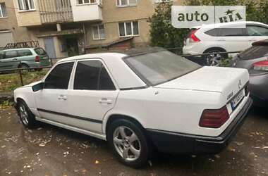 Седан Mercedes-Benz E-Class 1989 в Чернівцях