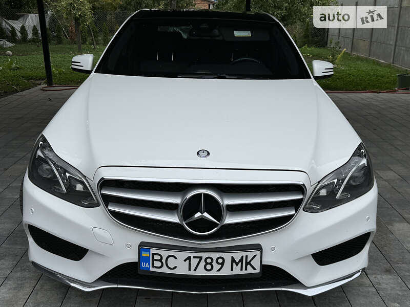 Седан Mercedes-Benz E-Class 2015 в Сокале