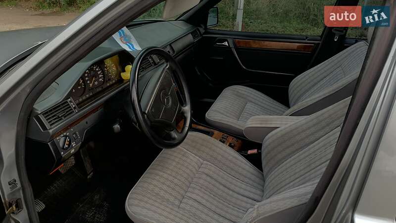 Универсал Mercedes-Benz E-Class 1989 в Одессе