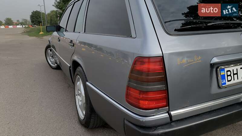 Универсал Mercedes-Benz E-Class 1989 в Одессе