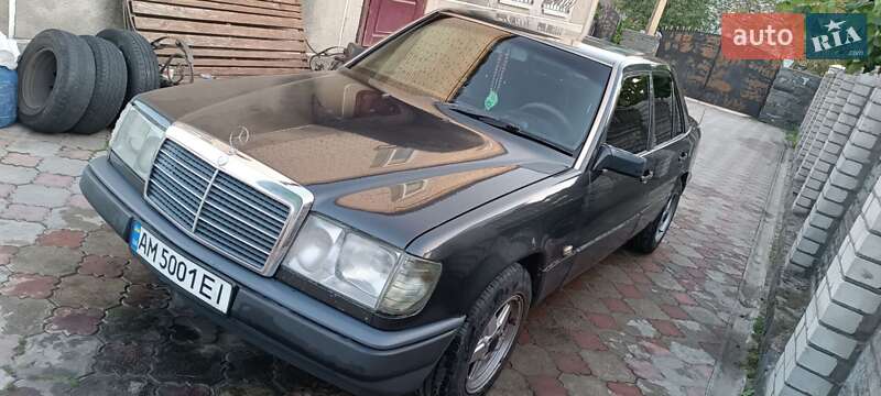 Седан Mercedes-Benz E-Class 1991 в Житомире