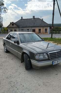 Седан Mercedes-Benz E-Class 1994 в Теребовлі