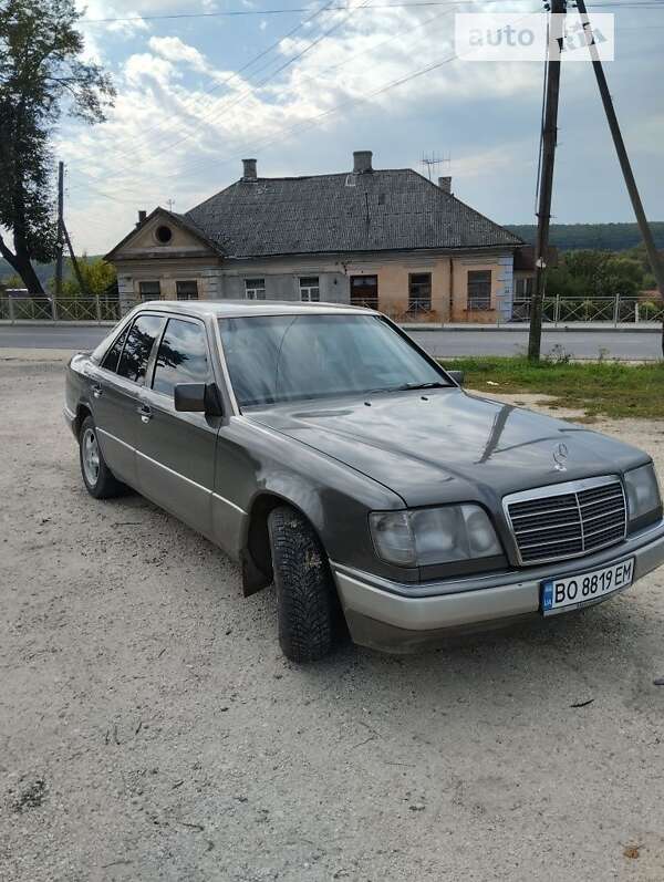 Седан Mercedes-Benz E-Class 1994 в Теребовлі