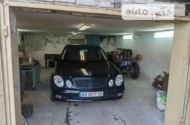 Седан Mercedes-Benz E-Class 2004 в 