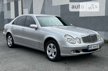 Седан Mercedes-Benz E-Class 2003 в Виннице