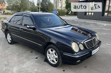 Седан Mercedes-Benz E-Class 1999 в Липовці