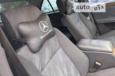 Седан Mercedes-Benz E-Class 2001 в Черновцах