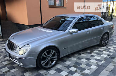 Седан Mercedes-Benz E-Class 2006 в Иршаве