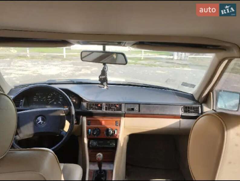 Седан Mercedes-Benz E-Class 1987 в Маневичах фото 7 Седан Mercedes-Benz E-Class 1987 в Маневичах