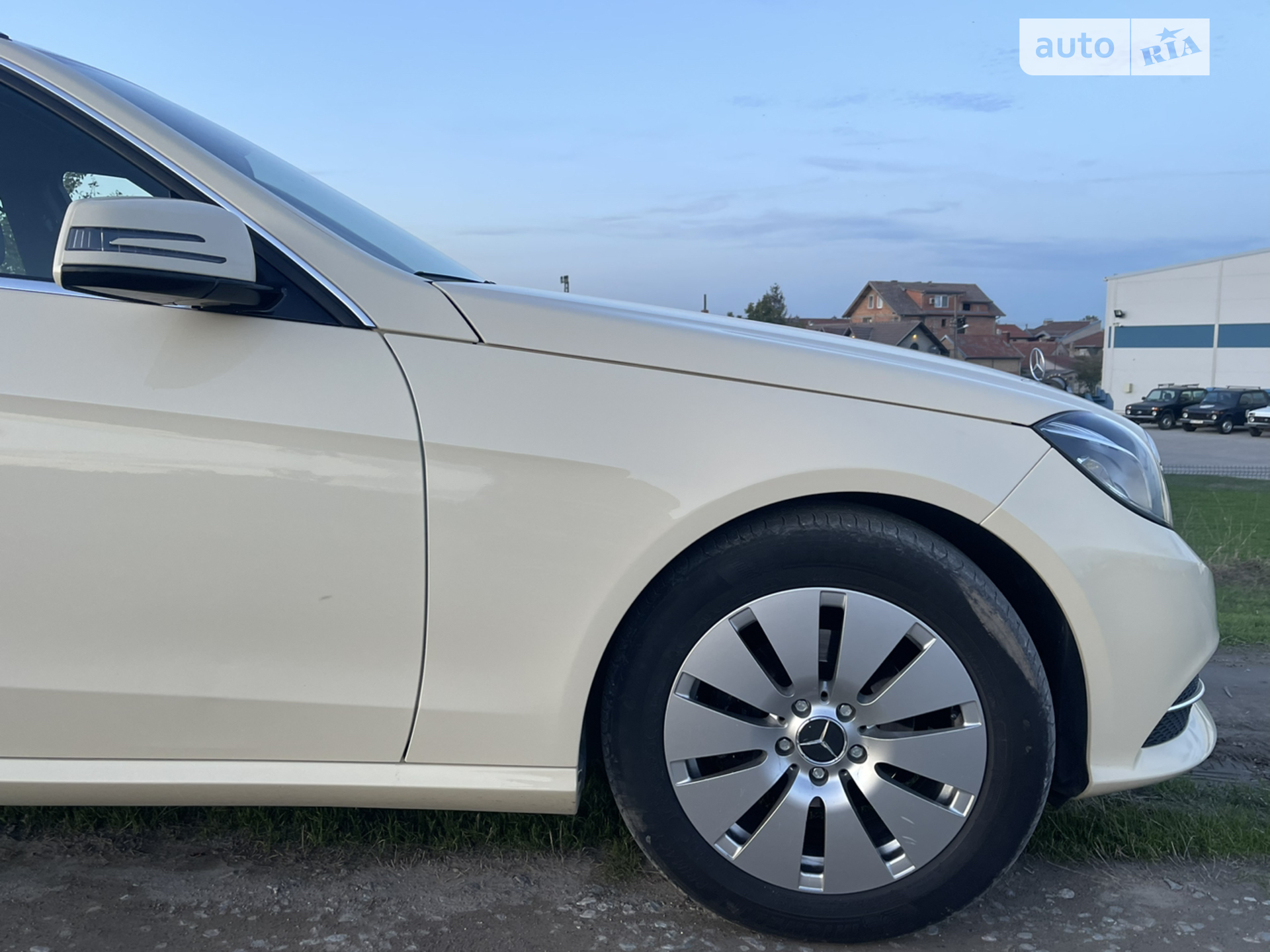 2013 Mercedes-Benz E-klasse - мініатюра 24